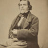 Pierre Petit (1832-1909), Portrait de Delacroix au monocle 1862-1863 - Photographie, épreuve sur papier albuminé ; 47 x 31,5 cm - Paris, musée national Eugène-Delacroix, don de la Société des Amis du musée Delacroix – Inv. MD 2002-112 © RMN-Grand Palais (musée du Louvre) / Stéphane Maréchalle
